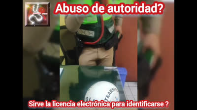 Policía comete abuso de autoridad ? #PERU #panama #peruanos #puno #ayacucho #dinaasesin4 #dinaboluarte #pedrocastillo #antaurohumala #lopezaliaga #puno #cuzco