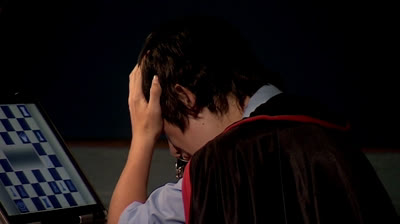 El jovencito Drácula_S01E07_Un asunto de vida o ajedrez