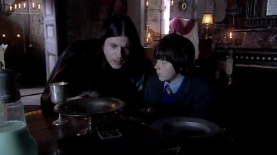 El jovencito Drácula_S01E13_Examen de sangre