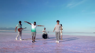 Rawayana Ft Apache - High